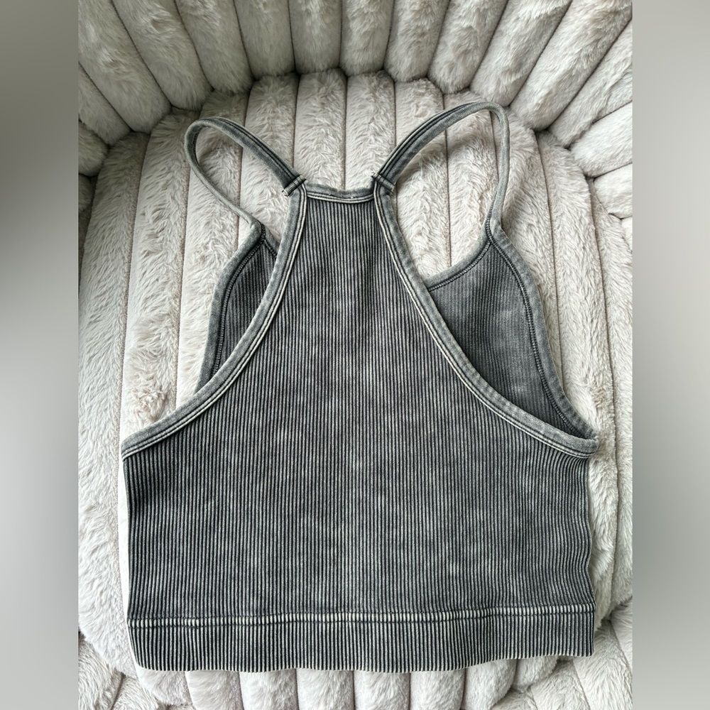 Gray Ribbed Athletic Top - Picture 3 of 3